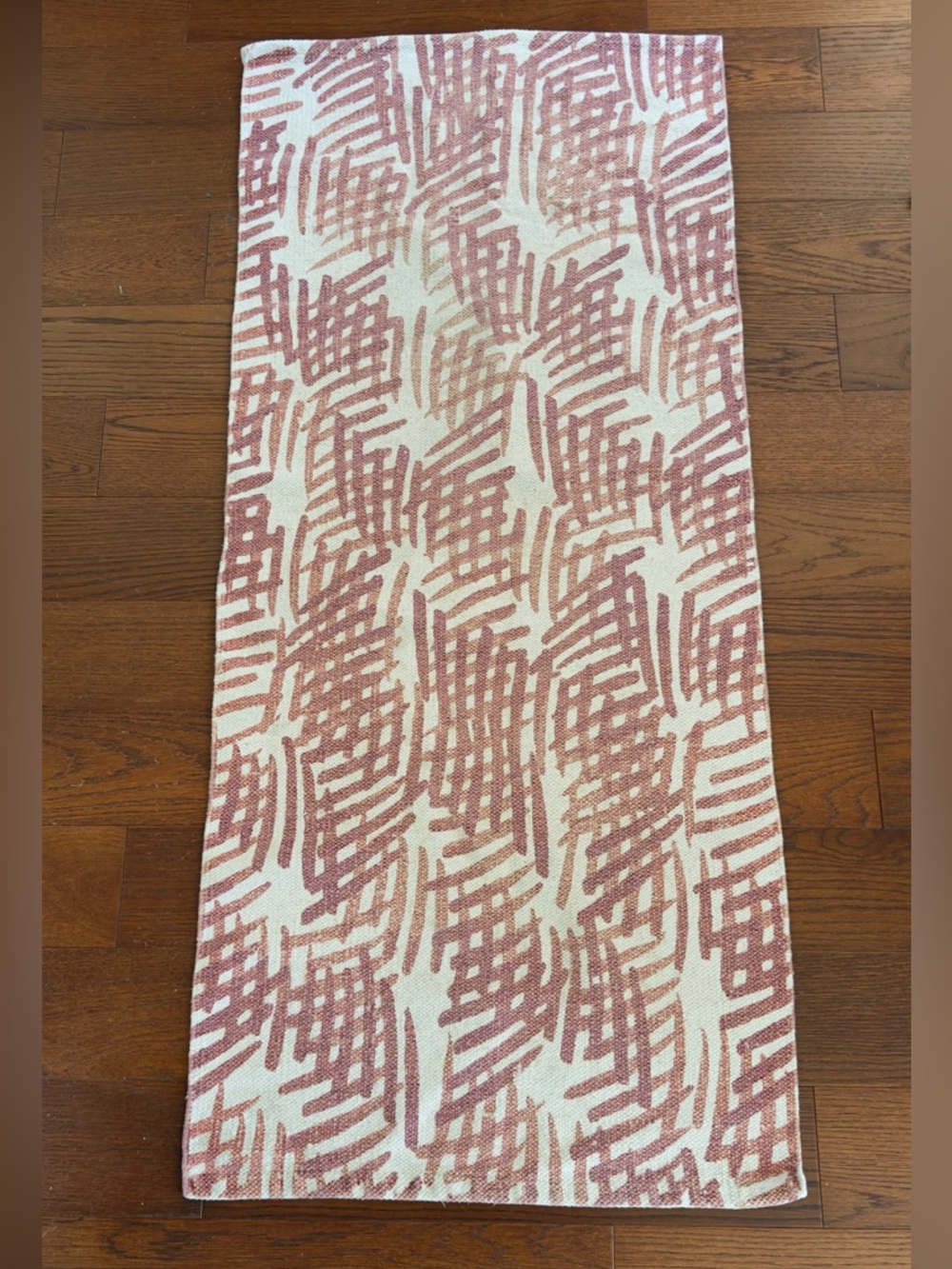 Abstract Contemporary Patterned Washable Runner Rug - Red/Deep Pink and White